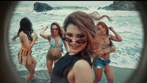Fursat Lyrics English Translation – Aastha Gill