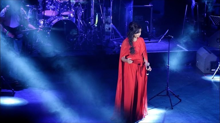Bairi Piya Lyrics English Translation – Shreya Ghoshal