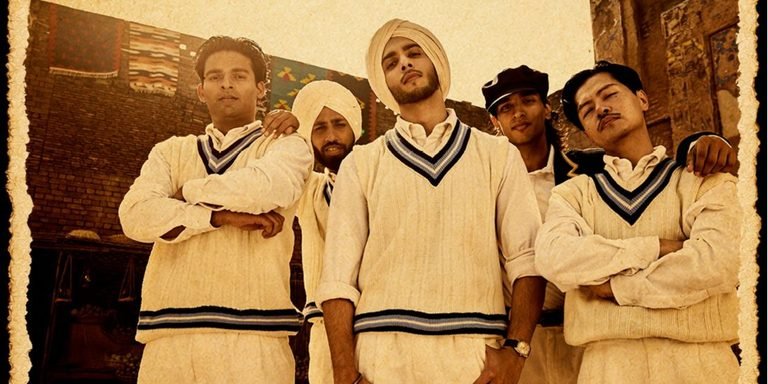 Ishq Mastana Lyrics English Translation – Main Vaapas Aaunga | Mohit Chauhan | Nargis Teji
